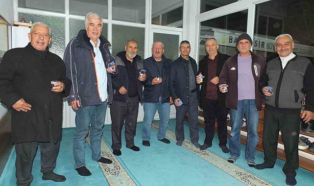 Burhaniye'de camilerde Ramazan bereketi yaşanıyor