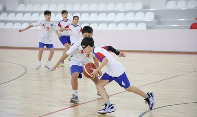 Bursa İnegöl'de Spor Festivali basketbol müsabakalarıyla start aldı