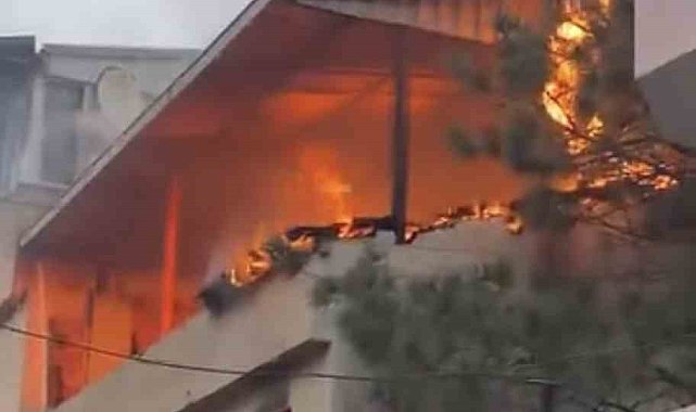 Bursa'da yangında daire alev topuna döndü