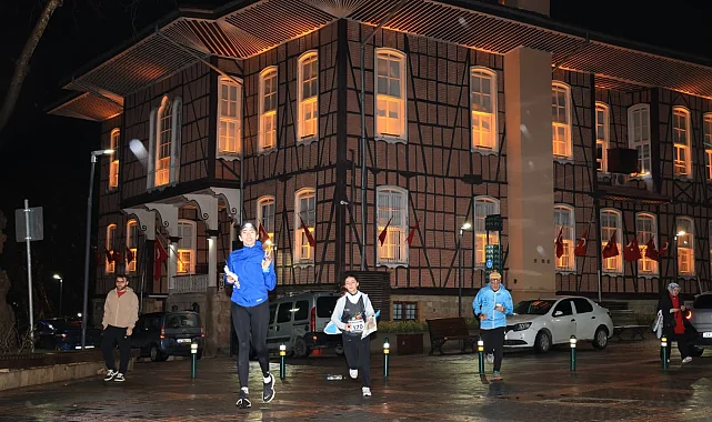 Bursa'da gece atmosferinde oryantiring