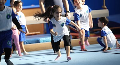 Bursa'da Kış Spor Okulları'nda eğlence ve spor bir arada