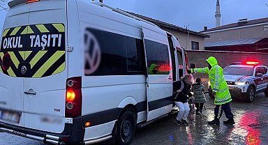 Bursa'da okul ziliyle birlkte Jandarma denetimleri artırdı