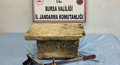 Bursa'da tarihi eser operasyonu... Lahit ve objeler ele geçirild