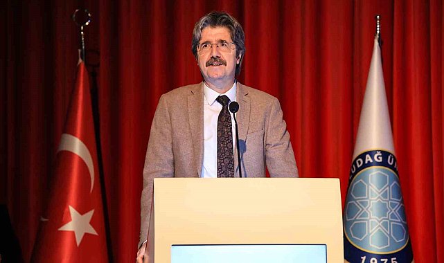 BUÜ'de kişisel verilerin korunması ve dijital mahremiyet eğitimi gerçekleştirildi