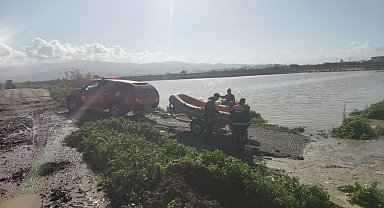 Büyükşehir ekiplerinin özverili çabası: Mahsur kalan hayvanlar kurtarıldı