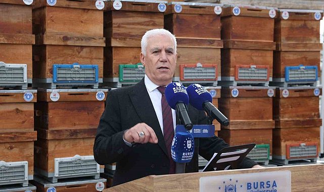 Büyükşehir'den arıcılara kovan desteği