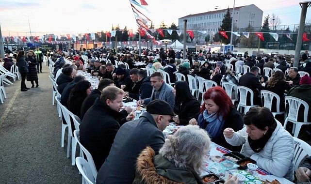 Büyükşehir'in gönül sofrası Ergene'de kuruldu