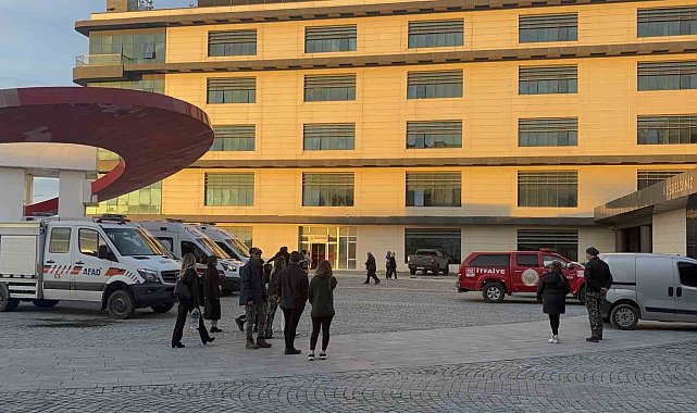 Çanakkale'de hastanede çıkan yangın büyümeden söndürüldü