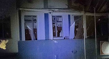 Çatısı uçan okuldaki pansiyonda kalan öğrenciler başka pansiyonlara nakledilecek