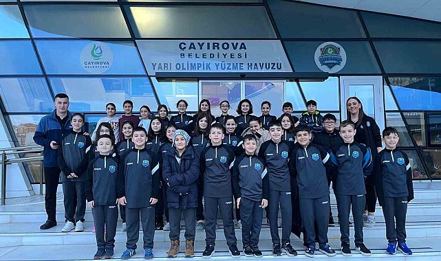 Çayırovalı yüzücüler yarışlardan 27 madalyayla döndü
