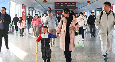 CGTN: Bir yolculuktan daha fazlası... Bahar Festivali'ndeki seyahat yoğunluğu, değişen Çin'e nasıl ayna tutuyor?
