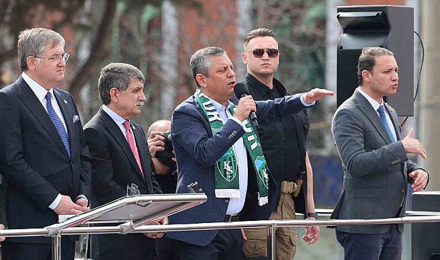 CHP Genel Başkanı Özel: "1999'dan bu yana Kocaeli Büyükşehir Belediyesi'ni kazanamadık ama kusuru kendimizde aradık"