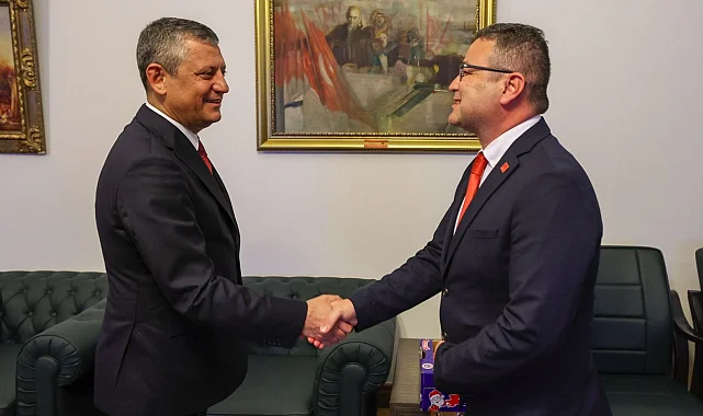 CHP Genel Başkanı Özgür Özel'e Kumluca raporu... Afetlerin vurduğu üretime acil destek çağrısı