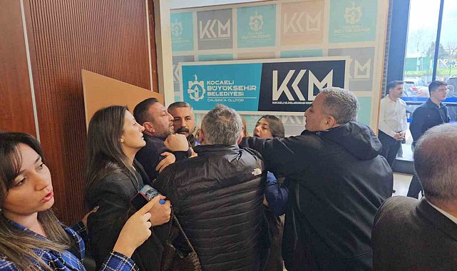 CHP'li meclis üyesinden ağza alınmayacak küfürler