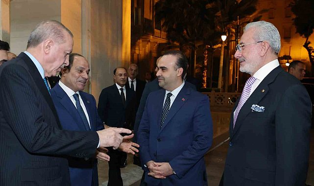 Cumhurbaşkanı Erdoğan'dan Mısır Cumhurbaşkanı es-Sisi'ye Togg hediyesi