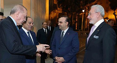 Cumhurbaşkanı Erdoğan'dan Mısır Cumhurbaşkanı es-Sisi'ye Togg hediyesi