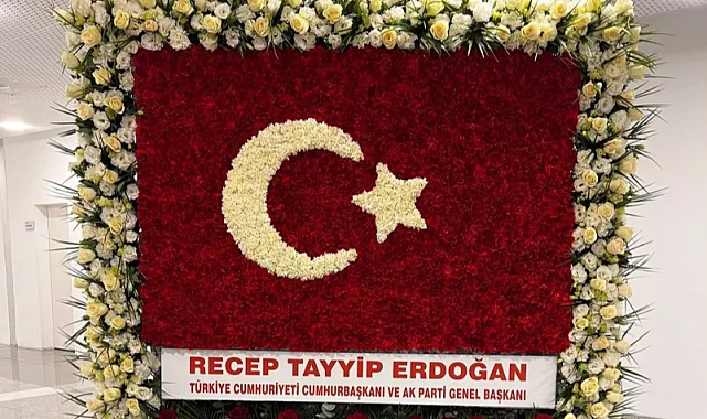 Cumhurbaşkanı Erdoğan'dan kuruluşa özel MHP'ye 57 gül