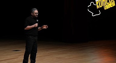 Denizli Komedi Festivali'nde kahkaha maratonu sürüyor