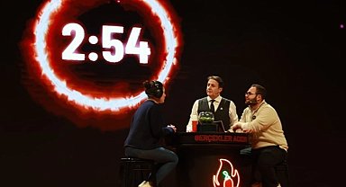 Denizli Komedi Sahnesi kahkaha tufanıyla başladı