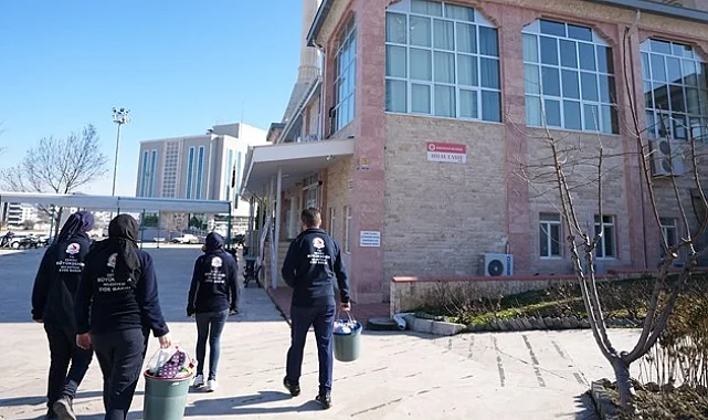 Denizli'de camilerde temizlik seferberliği