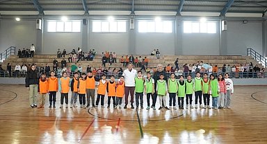 Denizli'de 'Sınıflar Arası Futsal Turnuvası'nda heyecan sürüyor
