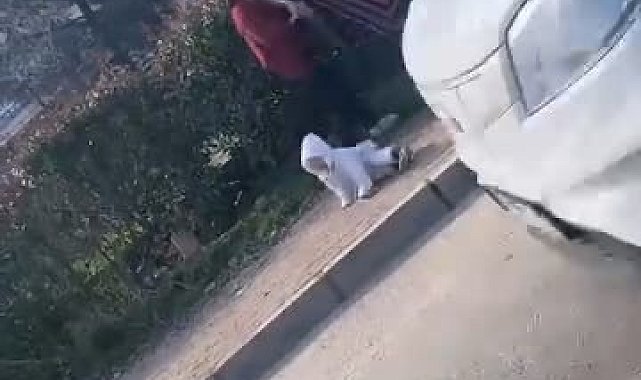 Dilenci kadınların kavgası kamerada: Kucağındaki bebek yere düştü