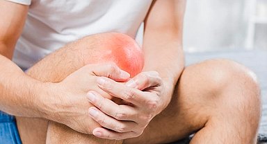 Diz ağrısını hafife almayın! Dizinizdeki 'çıt' sesi masum olmayabilir