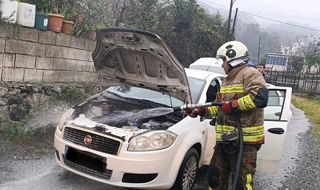 Dörtyol'da otomobil yangını