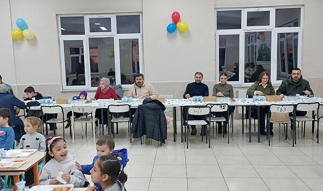 Dumlupınar Kaymakamı Teltik, minik öğrencilerle iftar sofrasında buluştu