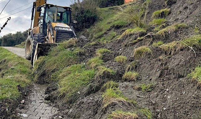 Efeler'de kapanan yollar açılıyor