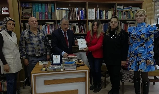 Erzurum'un yaşayan hafızası Prof. Dr. Kürkçüoğlu'na vefa plaketi