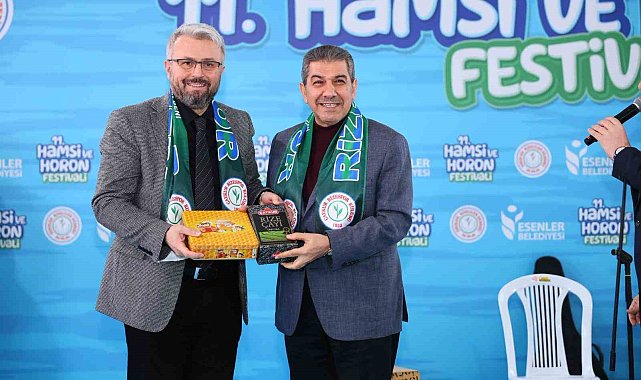 Esenler'de 11. Hamsi ve Horon Festivali: 5 ton balık ve helva dağıtıldı