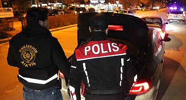 Eskişehir'de asayiş ve trafik uygulamaları sürüyor