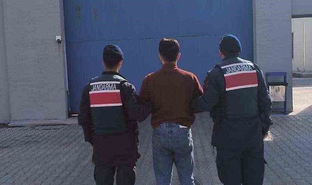 Farklı suçlardan 21 yıl hapis cezasıyla aranan şahıs yakalandı