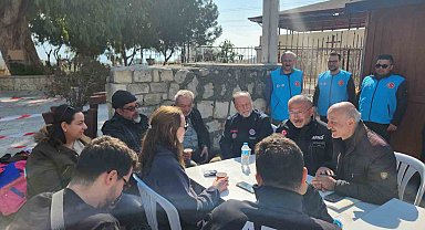 Fedakar Vali Atik; "Ben hastalığı Hatay'da depremde çalışırken yendim"