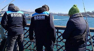 Galata ve Atatürk köprülerinde amatör balıkçılara denetim