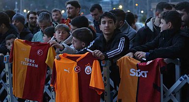 Galatasaray'a, Rize'de coşkulu karşılama