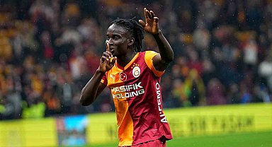 Galatasaray'da Renato Nhaga ilk maçına çıktı