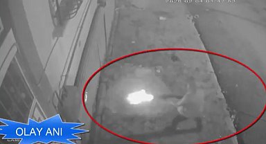 Garaja pompalı tüfekle ateş eden 2 şahıs tutuklandı: O anlar kamerada