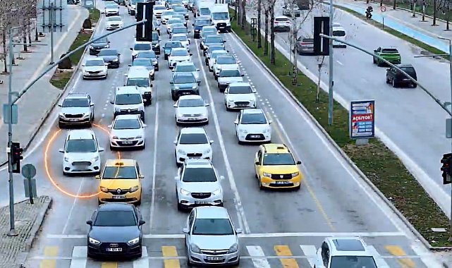 Gaziantep'te 'kaynak' yapan 694 araç sürücüye 864 bin TL ceza
