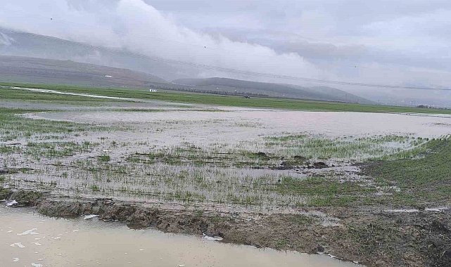 Gaziantep'te tarım arazileri su altında kaldı