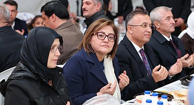 Gaziantep'ten Halep'te 10 bin kişilik iftar