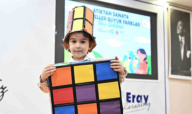 Gaziosmanpaşa'da Sıfır Atık projesi: Elbise, çanta, müzik aleti yaptılar