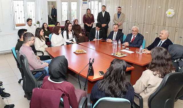 Gebze'de Başkan Büyükgöz'den okullara ziyaret