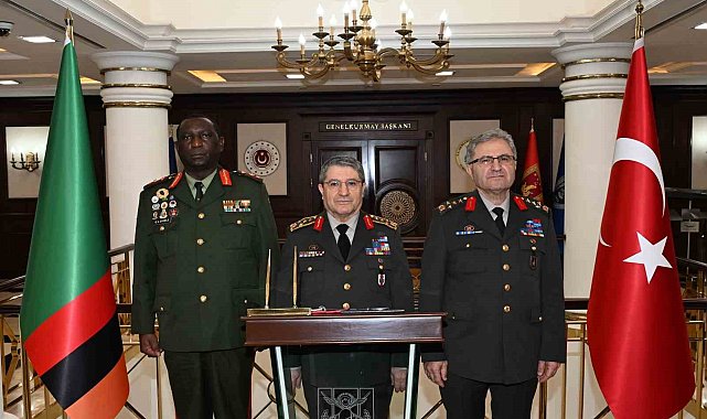Genelkurmay Başkanı Bayraktaroğlu, Zambiya Kara Kuvvetleri Komutanı Zyeele ile bir araya geldi