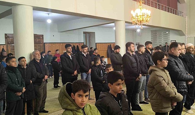 Gercüş'te Berat Kandili coşkuyla kutlandı