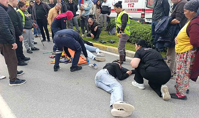 Geri manevra yapan kamyonete çarpan motosikletteki 2 kişi yaralandı