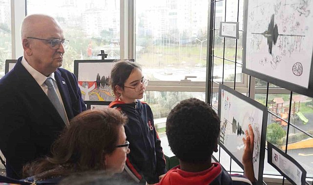 Gökkuşağı koleji'nden bilim ve sanatın buluştuğu vizyoner sergi: "LEXICON 2075"