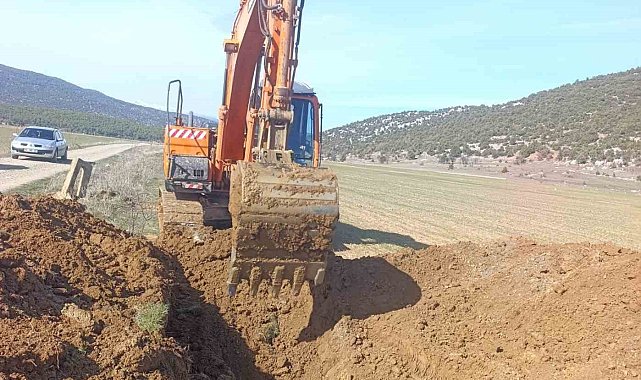 Göle dönen Kuru Ova'daki sular Beyşehir Gölü'ne aktarılıyor