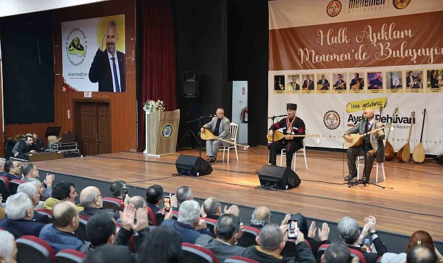 Halk aşıklarından Menemen'de kültür ziyafeti